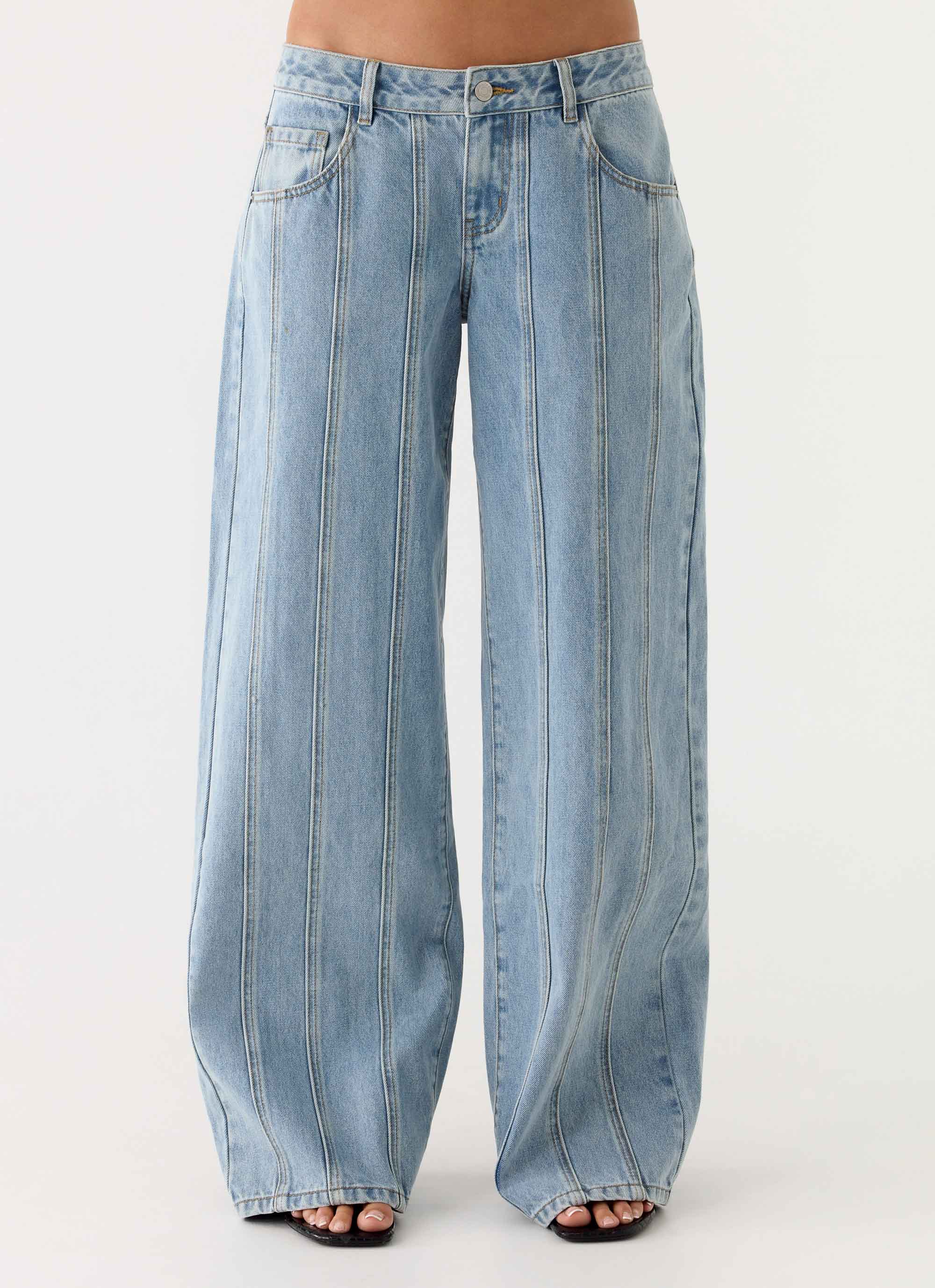 Johnny Low Rise Wide Leg Denim Jeans - Light Blue Wash